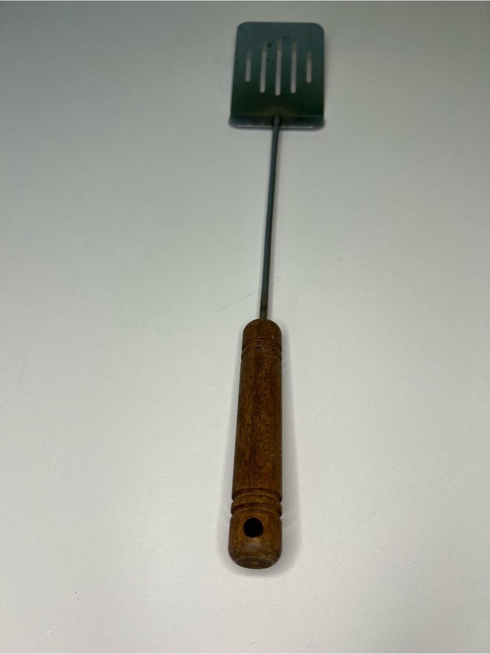 Vintage 80s Long Wood Handle Stainless Steel Slotted BBQ Spatula - Picture 7 of 7